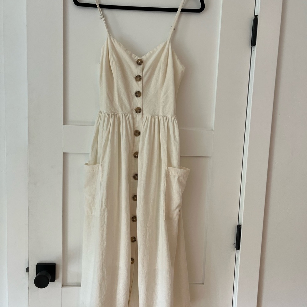 Cooperative Ivory Button-Front Spaghetti Strap Midi Dress - Picture 4 of 9